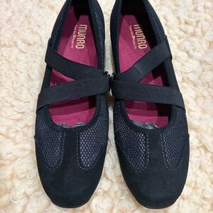 NIB Munro black Mary Jane style 9N
